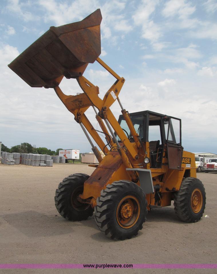 image for item B5496 Case W20B articulated wheel loader
