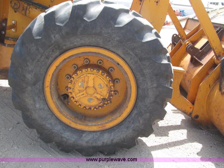 image for item B5496 Case W20B articulated wheel loader