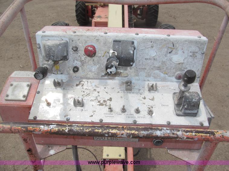 image for item B5498 1999 JLG 40H telescoping boom lift