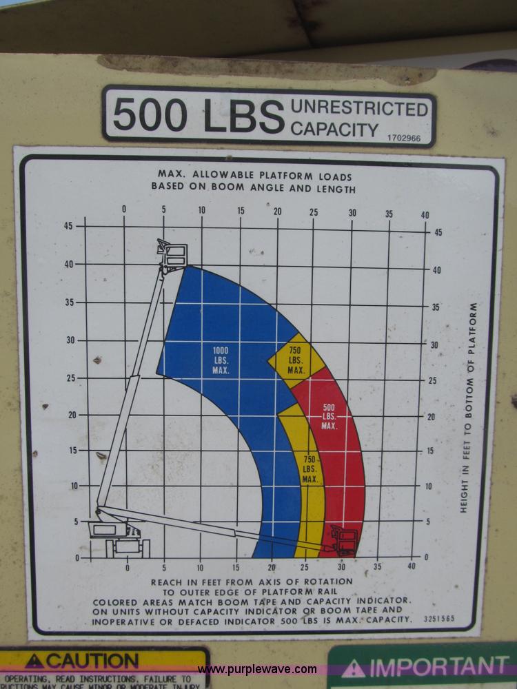 image for item B5498 1999 JLG 40H telescoping boom lift