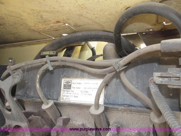 image for item B5498 1999 JLG 40H telescoping boom lift