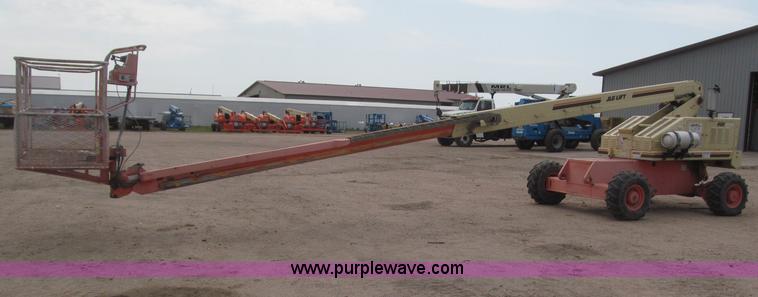 image for item B5498 1999 JLG 40H telescoping boom lift