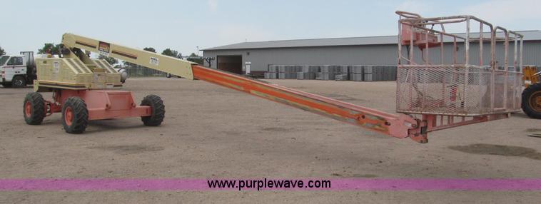 image for item B5498 1999 JLG 40H telescoping boom lift