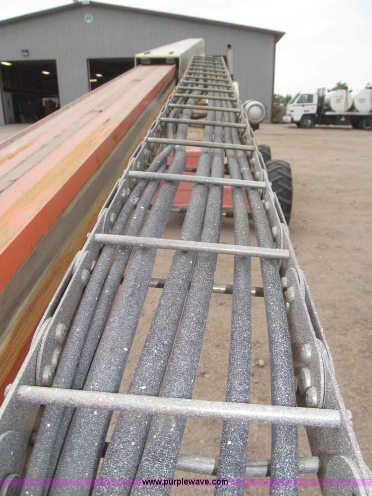 image for item B5498 1999 JLG 40H telescoping boom lift