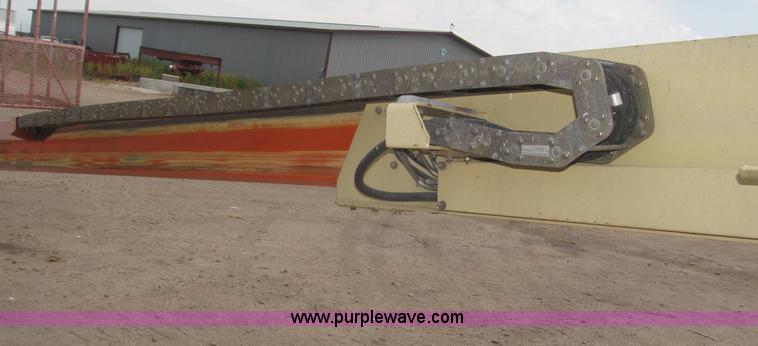 image for item B5498 1999 JLG 40H telescoping boom lift