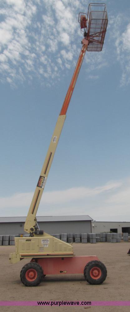 image for item B5498 1999 JLG 40H telescoping boom lift