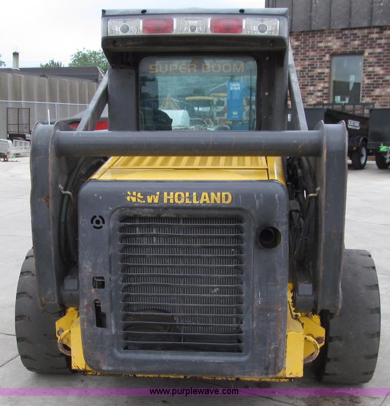 image for item D7427 2008 New Holland L175 skid steer