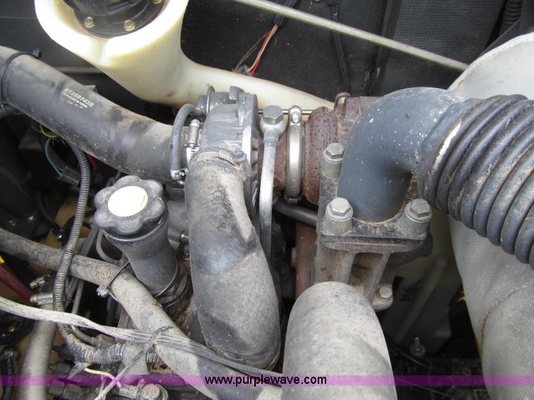 image for item D7427 2008 New Holland L175 skid steer