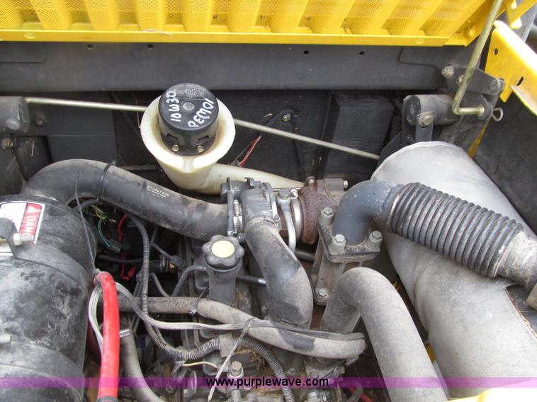 image for item D7427 2008 New Holland L175 skid steer