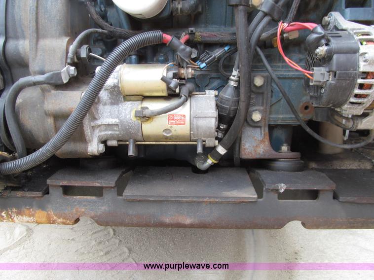 image for item D7428 2002 Bobcat S300 skid steer