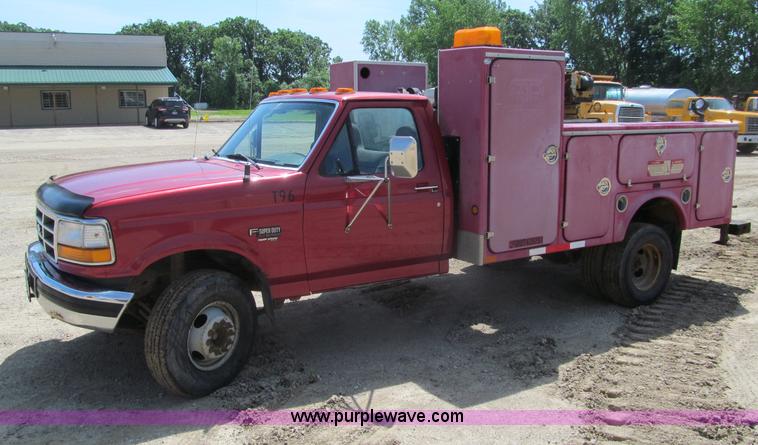 image for item G2997 1997 Ford F450 XLT Super Duty service truck