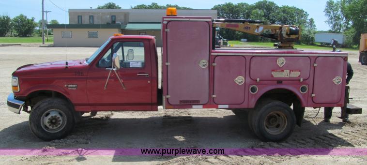 image for item G2997 1997 Ford F450 XLT Super Duty service truck