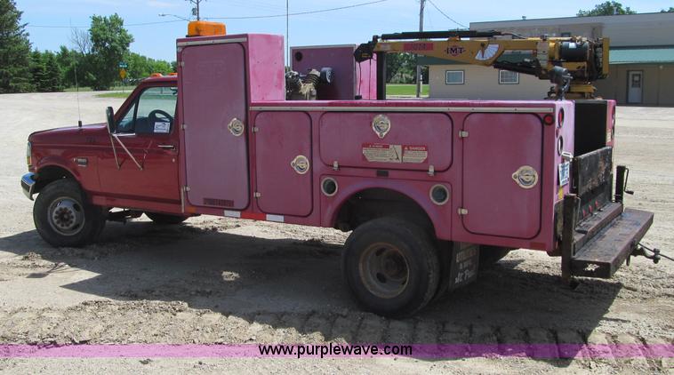 image for item G2997 1997 Ford F450 XLT Super Duty service truck