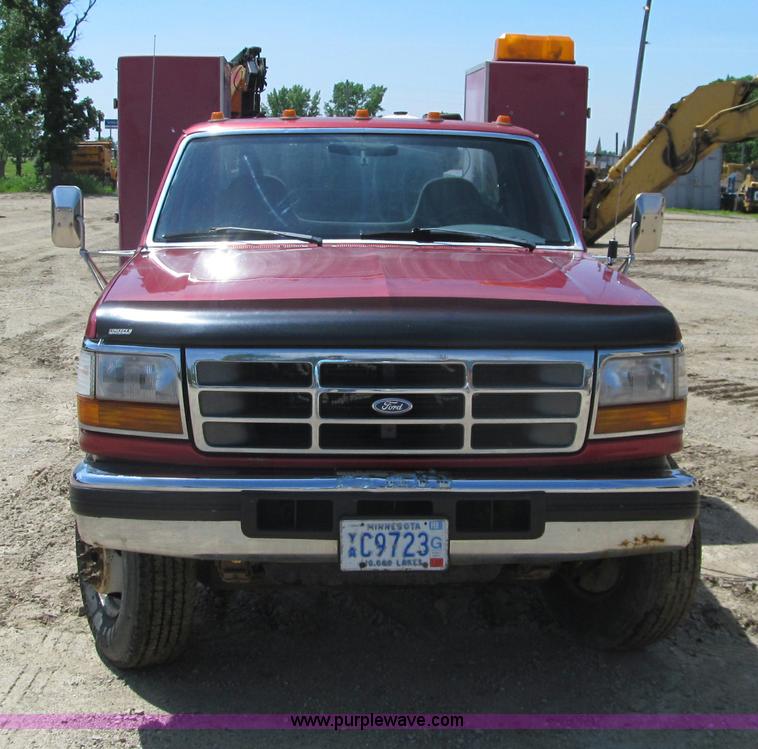 image for item G2997 1997 Ford F450 XLT Super Duty service truck