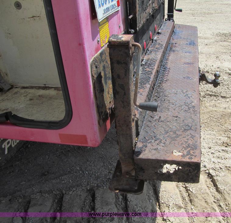 image for item G2997 1997 Ford F450 XLT Super Duty service truck