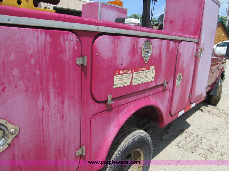 image for item G2997 1997 Ford F450 XLT Super Duty service truck