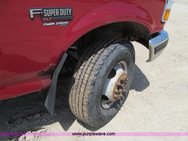 image for item G2997 1997 Ford F450 XLT Super Duty service truck