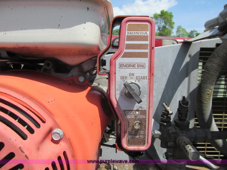 image for item G2997 1997 Ford F450 XLT Super Duty service truck