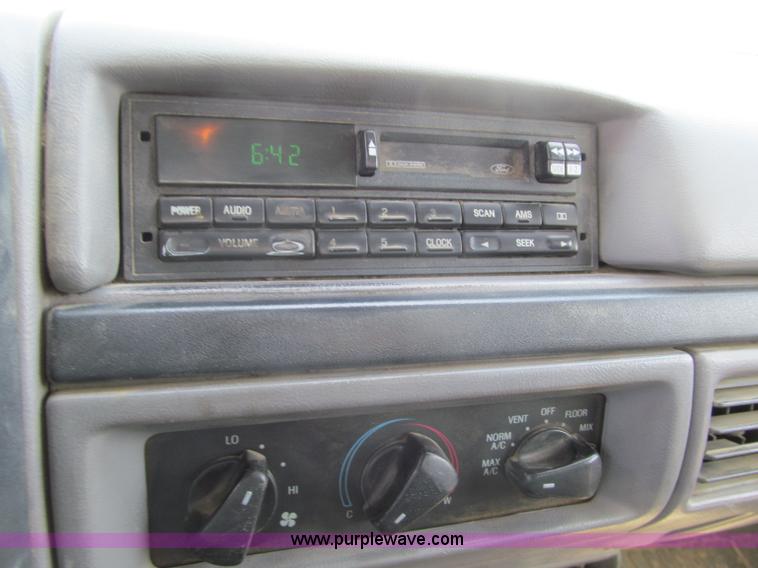 image for item G2997 1997 Ford F450 XLT Super Duty service truck