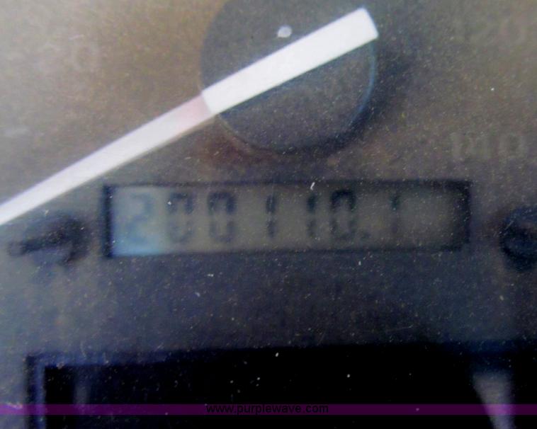 image for item G2997 1997 Ford F450 XLT Super Duty service truck