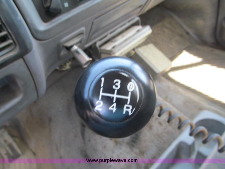 image for item G2997 1997 Ford F450 XLT Super Duty service truck