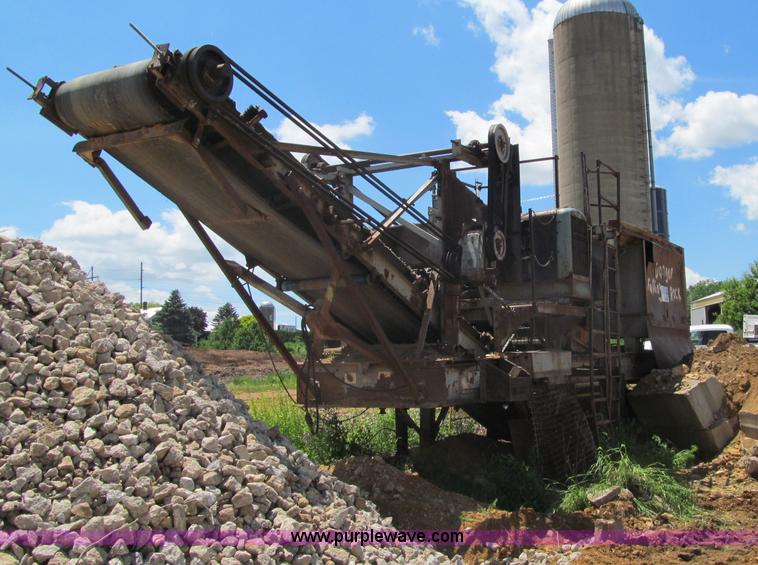 image for item G8678 Cedarapids portable jaw crusher