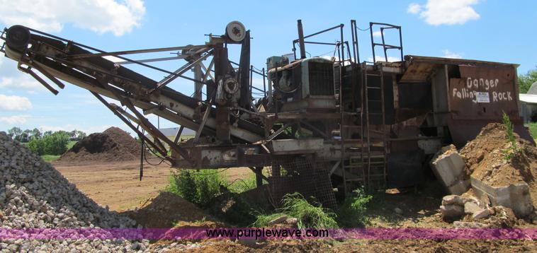 image for item G8678 Cedarapids portable jaw crusher