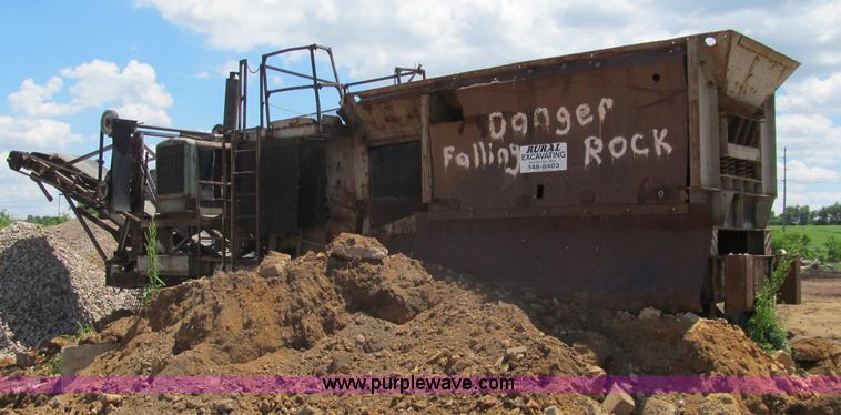 image for item G8678 Cedarapids portable jaw crusher