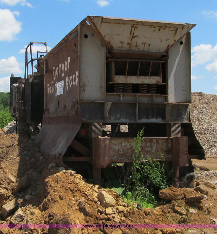 image for item G8678 Cedarapids portable jaw crusher