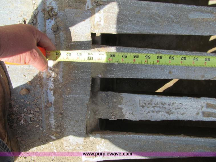 image for item G8678 Cedarapids portable jaw crusher