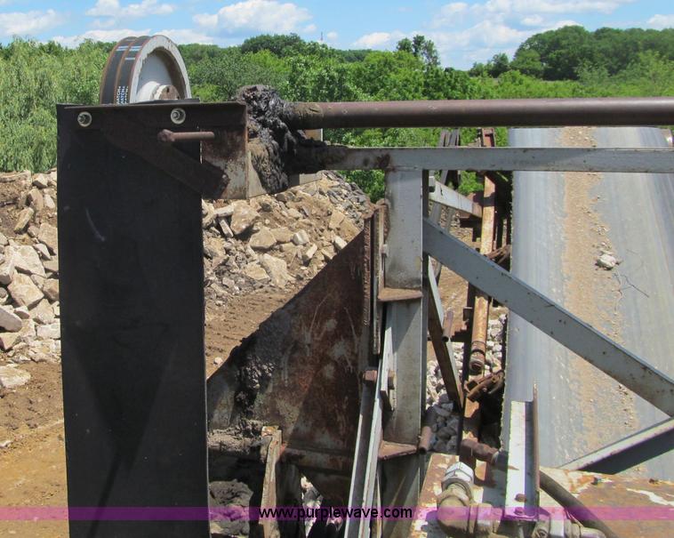 image for item G8678 Cedarapids portable jaw crusher