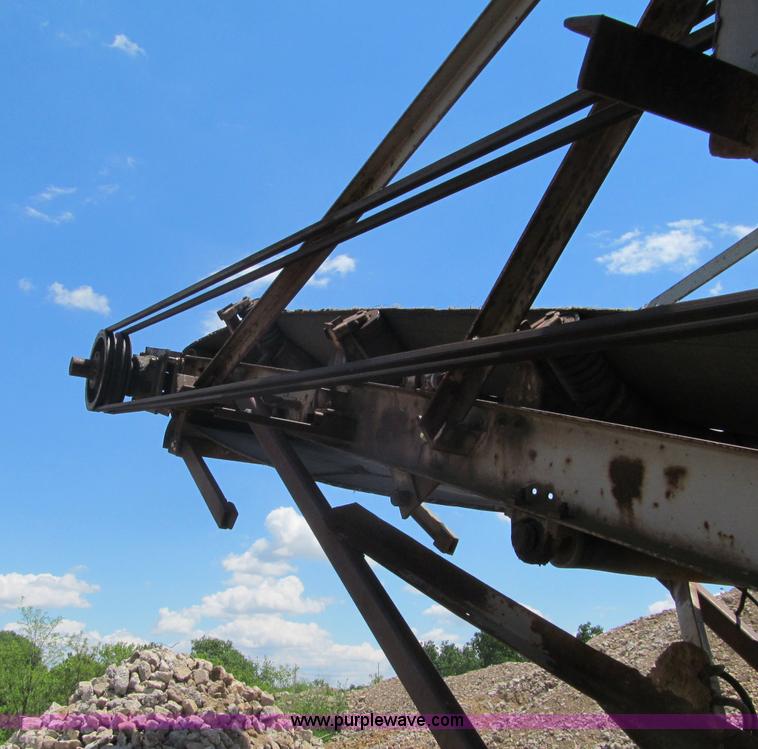 image for item G8678 Cedarapids portable jaw crusher