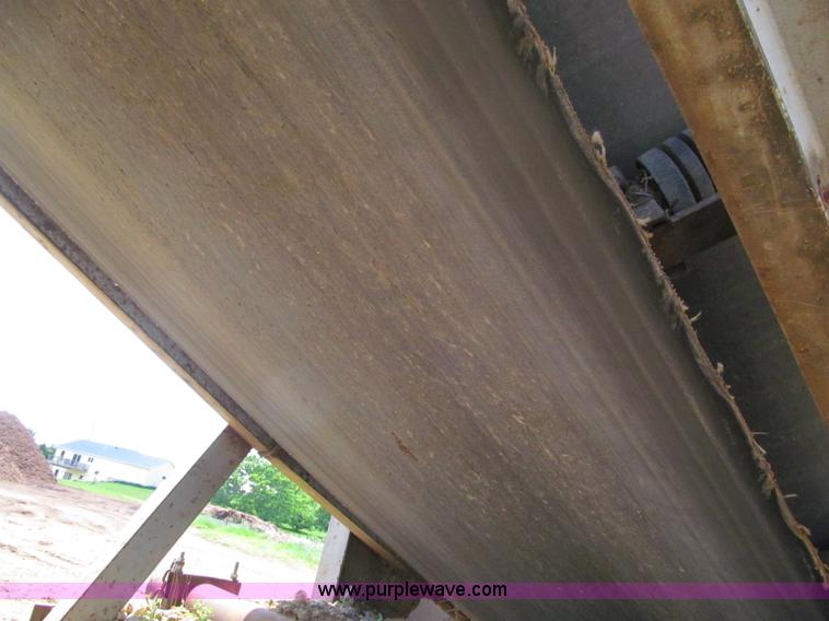 image for item G8678 Cedarapids portable jaw crusher