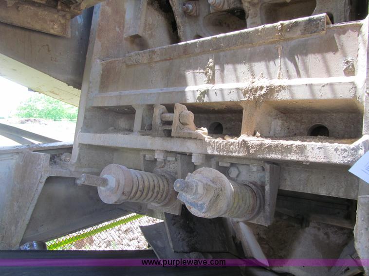 image for item G8678 Cedarapids portable jaw crusher