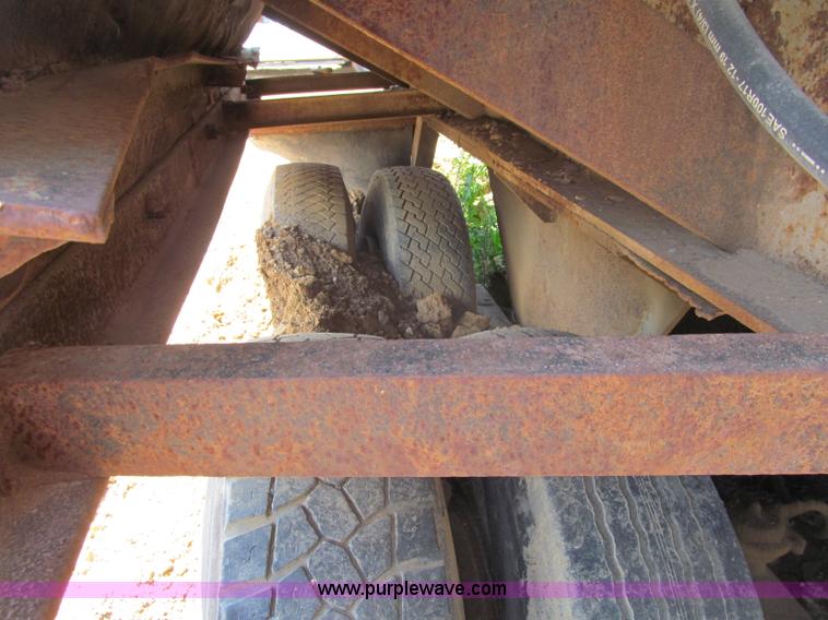 image for item G8678 Cedarapids portable jaw crusher