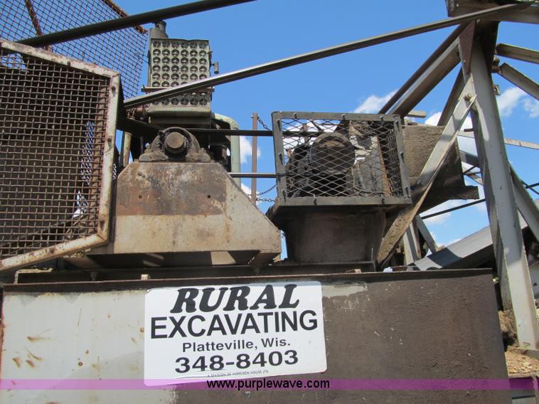 image for item G8678 Cedarapids portable jaw crusher