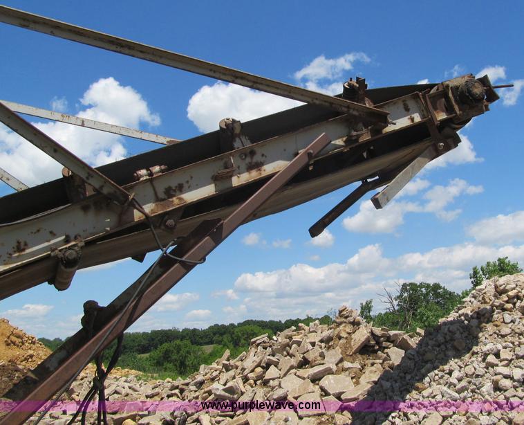 image for item G8678 Cedarapids portable jaw crusher