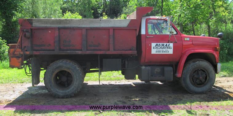 image for item G8680 1980 Chevrolet C70 Custom Deluxe dump truck