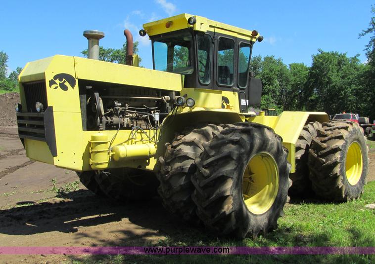 image for item G8681 Steiger 4WD tractor