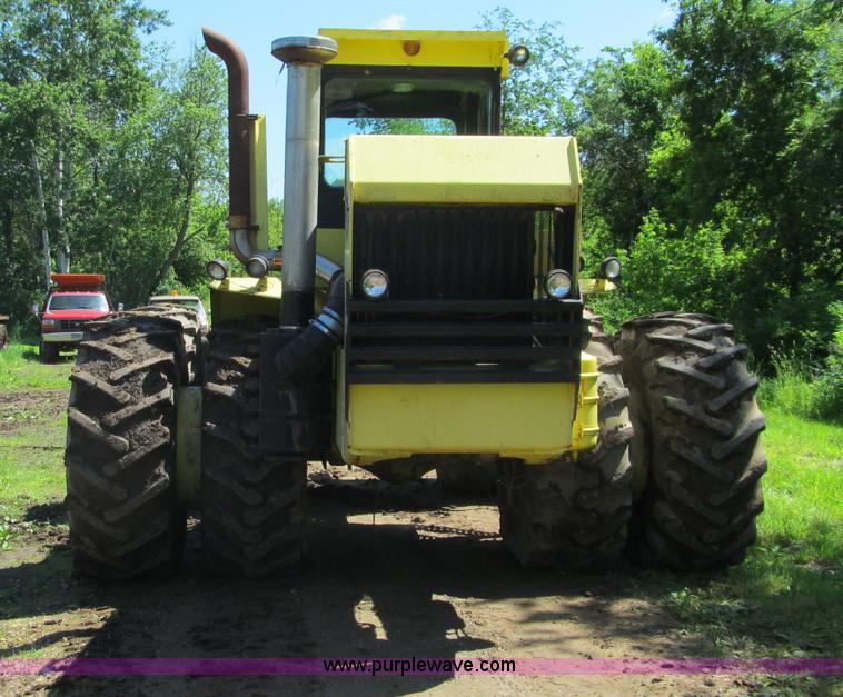 image for item G8681 Steiger 4WD tractor