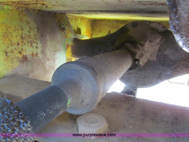 image for item G8681 Steiger 4WD tractor