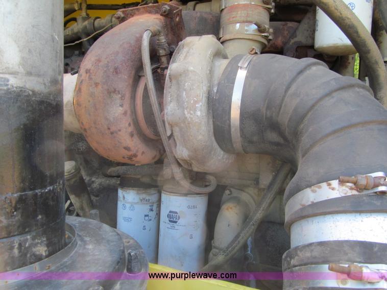 image for item G8681 Steiger 4WD tractor