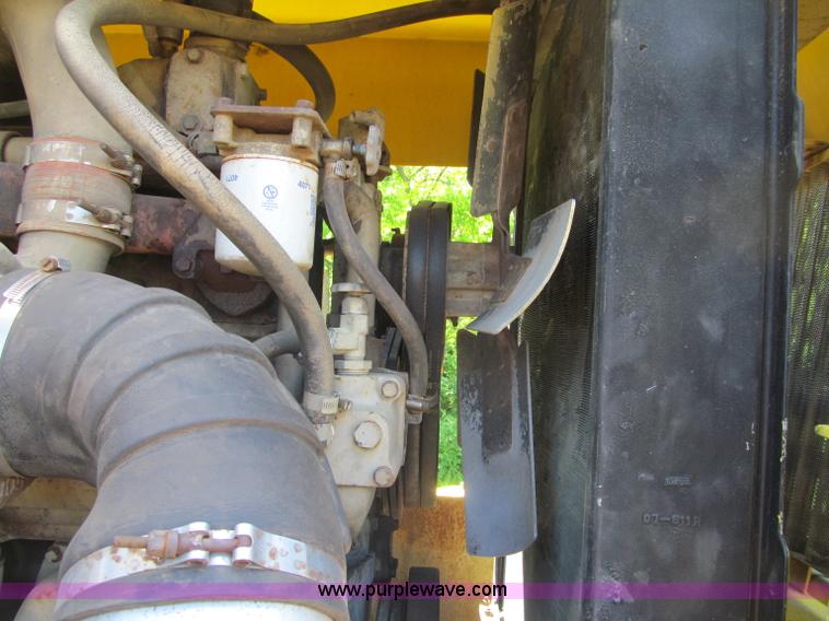 image for item G8681 Steiger 4WD tractor