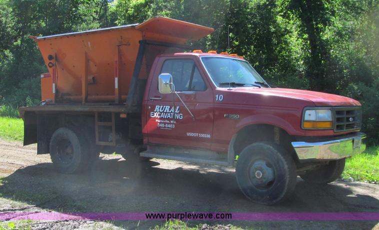 image for item G8682 1992 Ford F350 flatbed truck