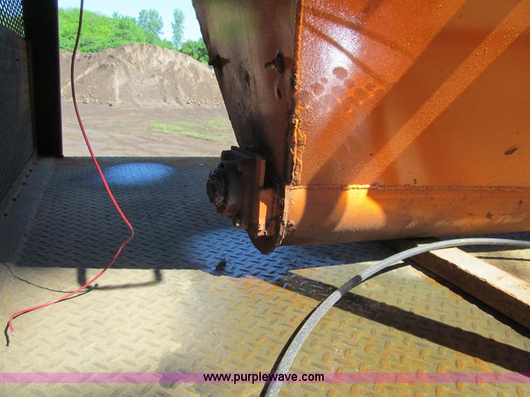 image for item G8682 1992 Ford F350 flatbed truck