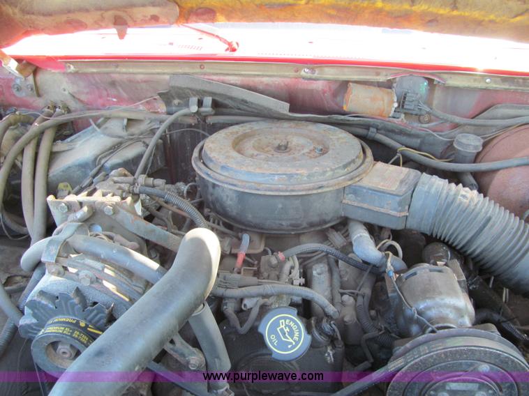 image for item G8682 1992 Ford F350 flatbed truck