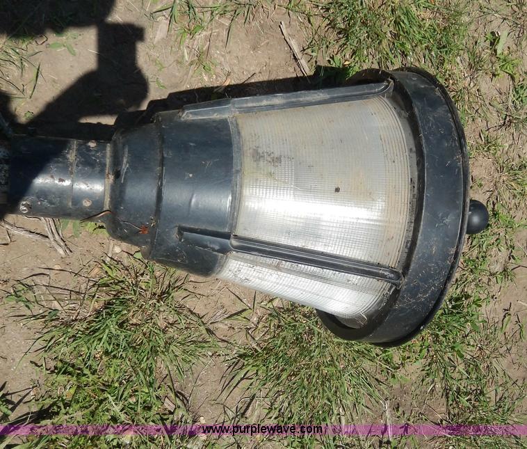 image for item H3086 (18) street lights with metal poles