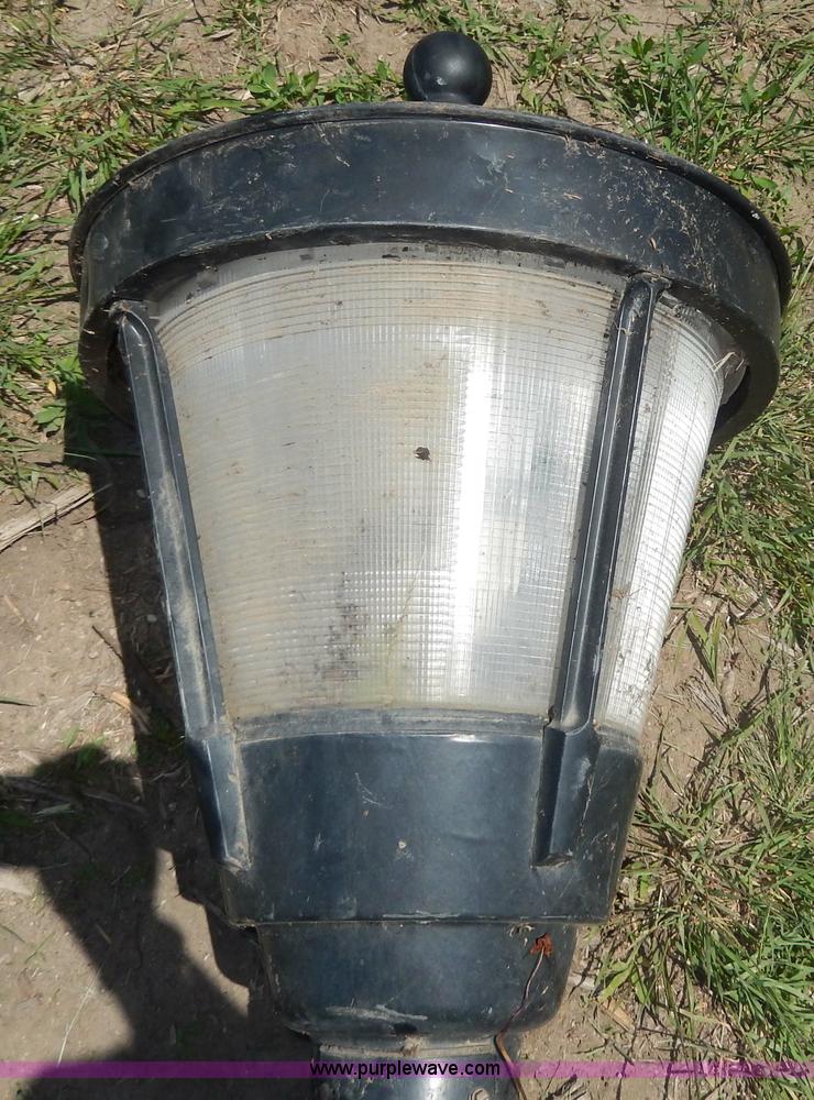 image for item H3086 (18) street lights with metal poles