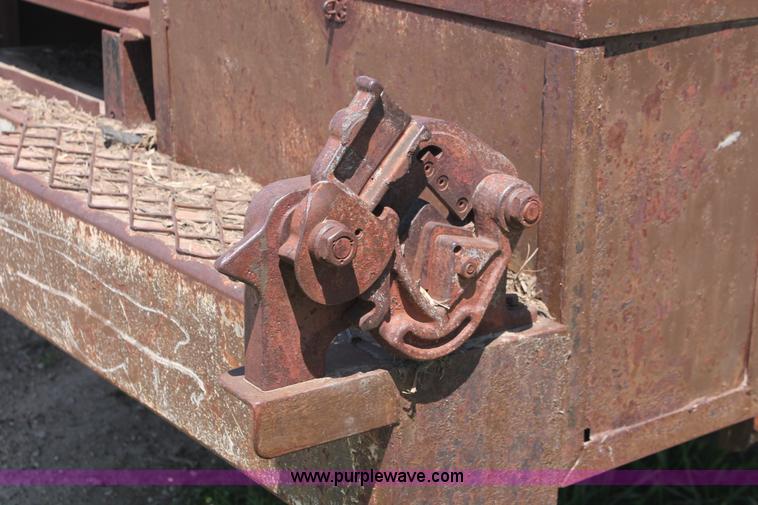 image for item H3087 1977 GMC Sierra 6500 flatbed ladder/boom truck