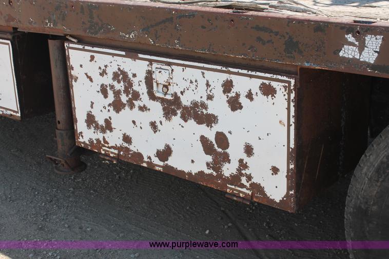 image for item H3087 1977 GMC Sierra 6500 flatbed ladder/boom truck